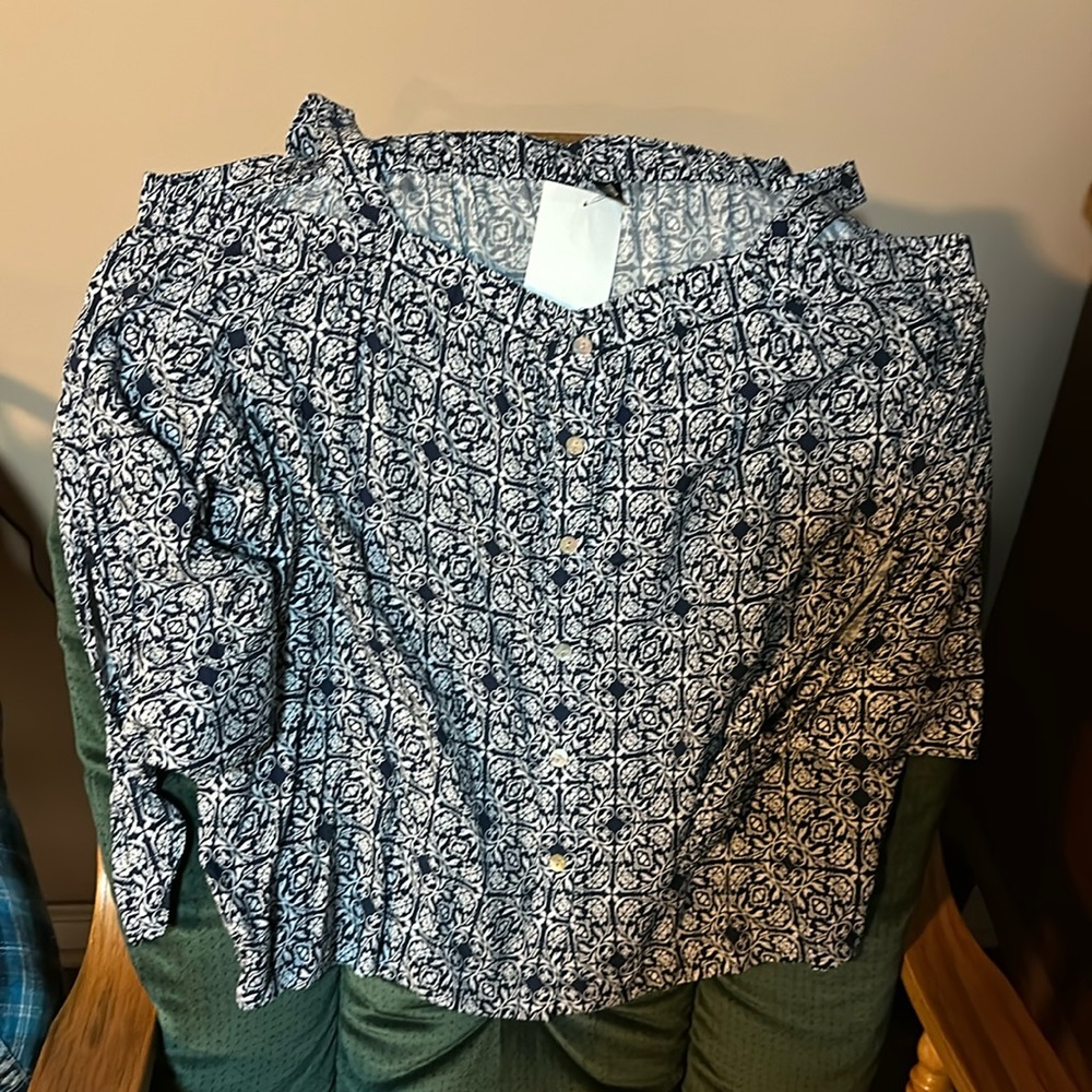 Ladies brand new cold shoulder blouse